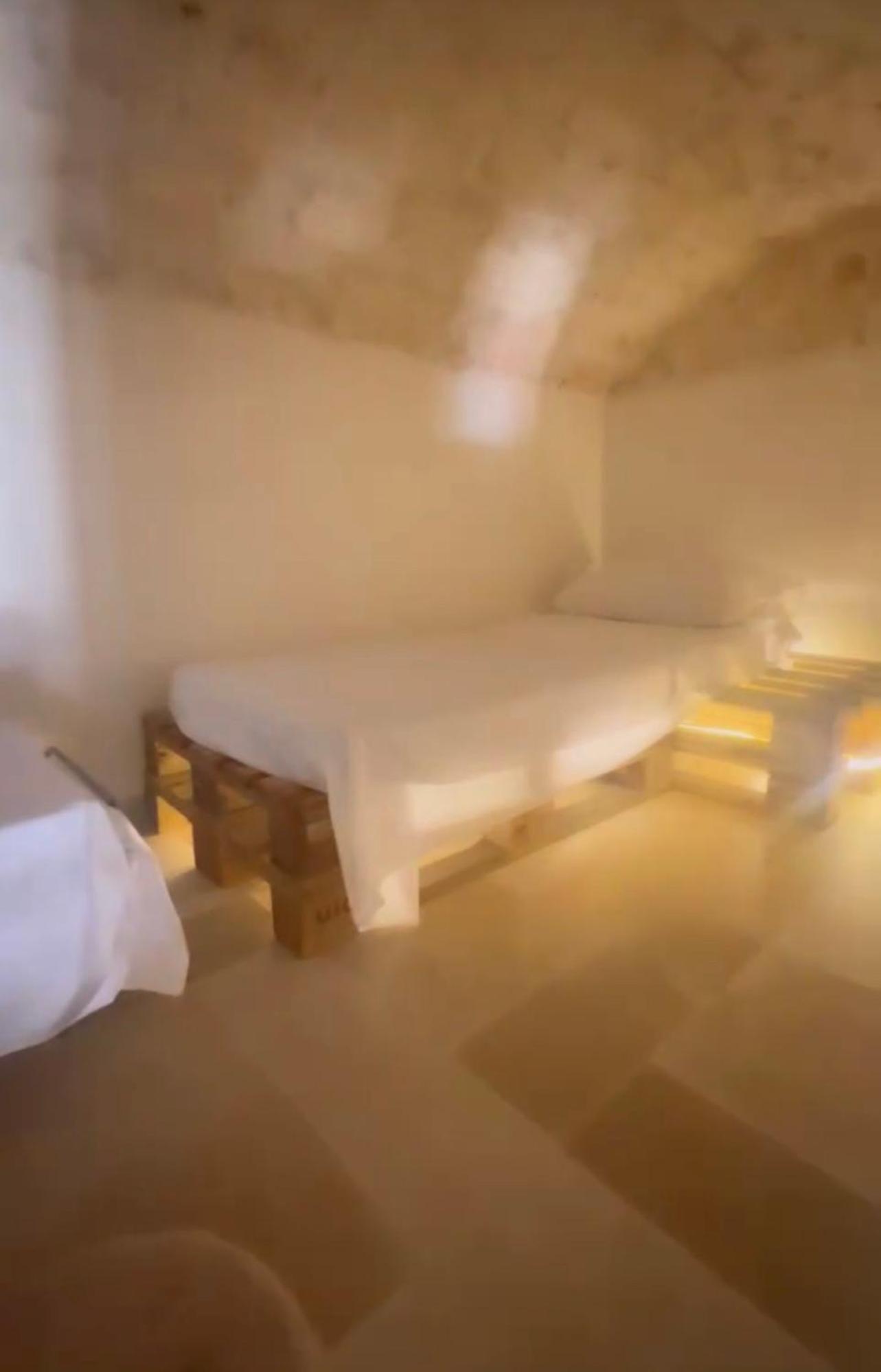 Euphoria Luxury Room Ostuni Bagian luar foto