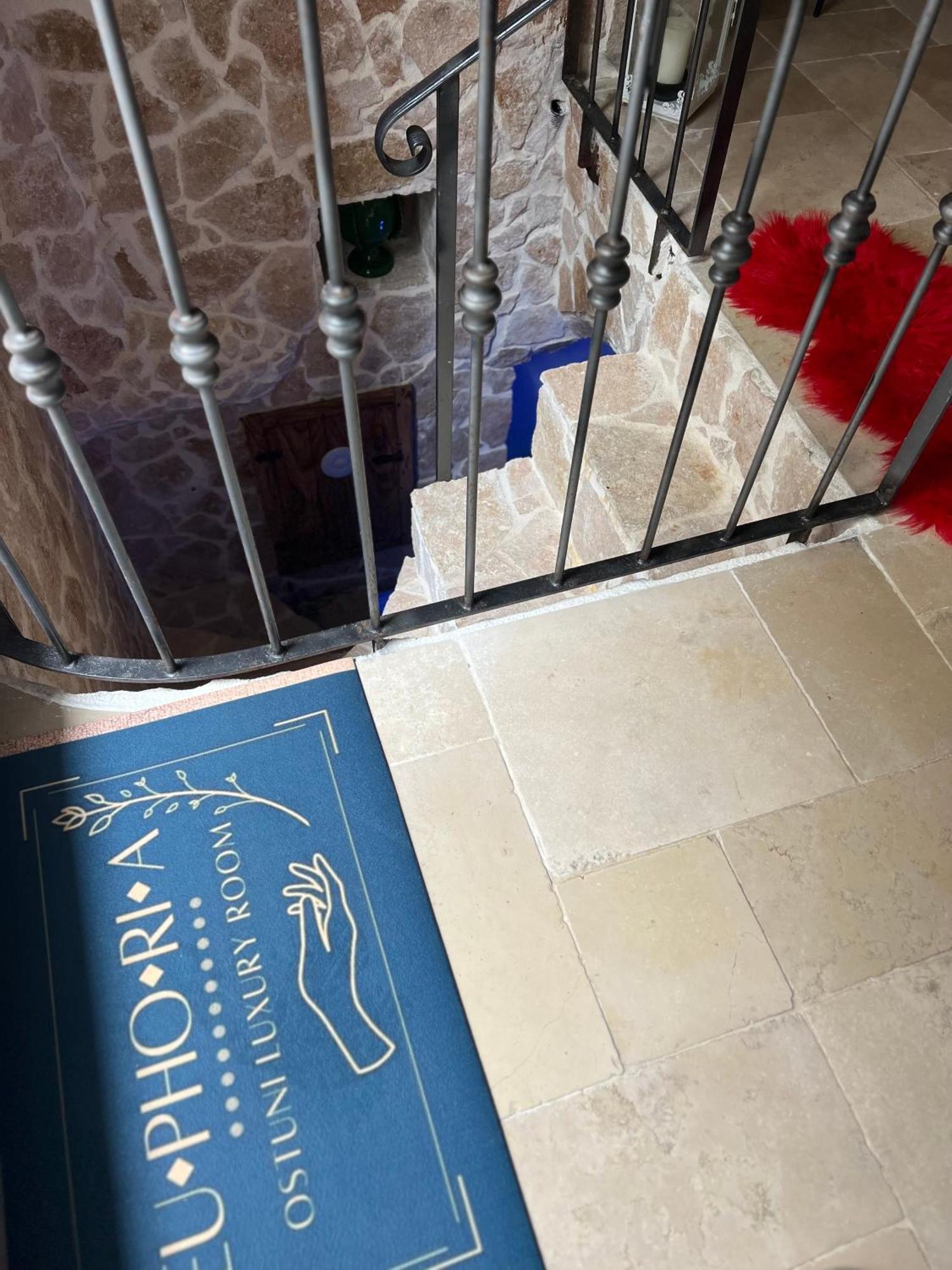 Euphoria Luxury Room Ostuni Bagian luar foto